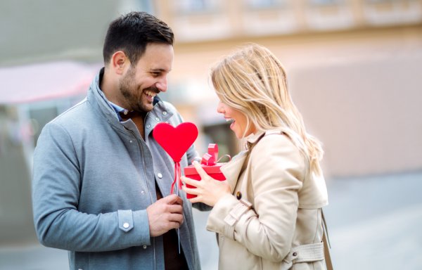 Top 10 món quà Valentine ý nghĩa tặng vợ (năm 2021)