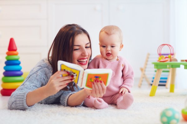 Top 10 sách cho bé 1 tuổi phát triển trí tuệ, cảm xúc và thói quen đọc sách từ nhỏ (năm 2022)