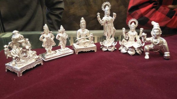 Don't Waste Money on Useless Gifts, Instead Buy Beautiful Silver Return Gifts which are Loved by All Indian Guests: 30 Lovely Silver Return Gift Options (2022)