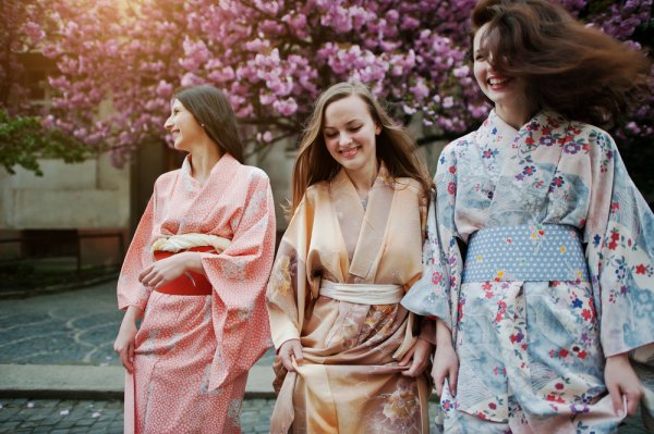 Tak Hanya Kimono, Kenali 10 Ragam Baju Jepang Tradisional Berikut yang Memikat Mata Dunia!