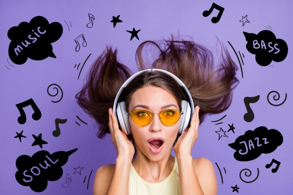 10 tai nghe cách âm over-ear đẳng cấp giúp lọc tiếng ồn hiệu quả nhất hiện nay (năm 2022)