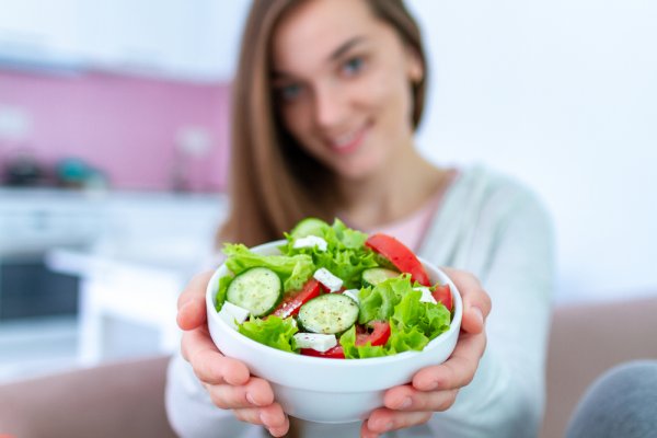 Mau Makan Enak saat Diet? Cobalah 12 Rekomendasi Makanan Rendah Kalori untuk Diet yang Menyehatkan (2020)	