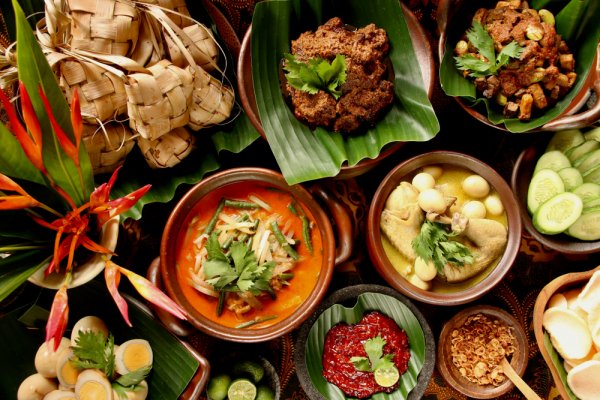 Ingin Mencoba Kuliner Indonesia? Yuk, Coba Buat 10 Rekomendasi Resep Makanan Khas dari Seluruh Indonesia 