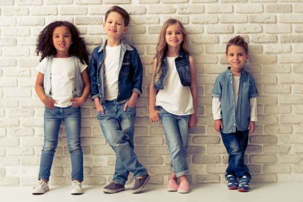 Celana Jeans Anak Terbaru 2023 Yang Bisa Jadi Pilihan Untuk Buah Hatimu