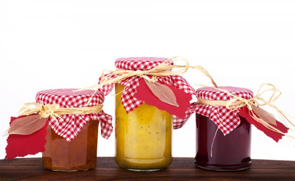 Throw Away Those Boring Boxes, Give Food Gifts in a Jar! Ideas for Yummy Treats You Can Make at Home Plus Things to Buy Online (2019)