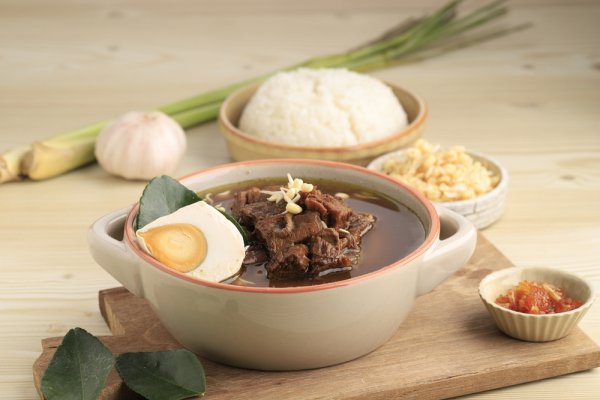 Jelajahi Kelezatan Masakan Timur di Barat: 6 Rekomendasi Restoran Makanan Khas Jawa Timur di Bogor yang Wajib Dicoba! (2024)