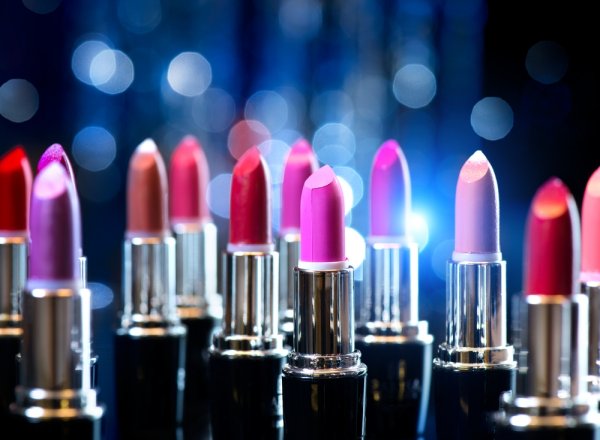 Percantik Bibirmu dengan 10 Shade Pilihan Lipstik Dolby Favorit yang Tak Menguras Kantong