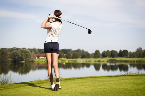 ベスト50+ゴルフ 女子 ファッション 50 代 人気のファッション画像