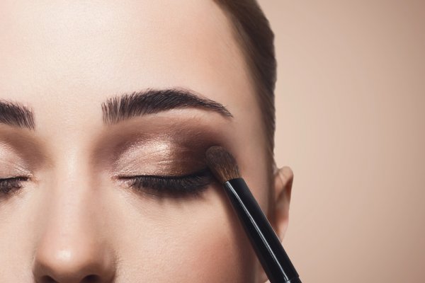 Pilihan Terbaik! 15 Rekomendasi Brush Eyeshadow untuk Tampilan Mata yang Memukau (2023)