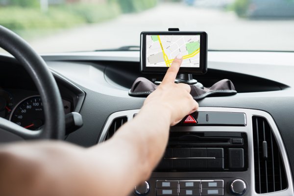 9 Rekomendasi GPS Terbaik Sebagai Aksesori untuk Kenyamanan dan Keamanan Mobil (2023)
