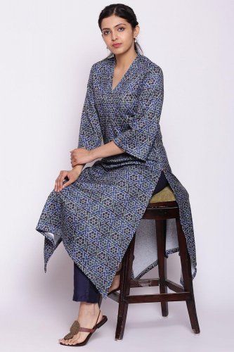 Enhance Your Look With Fashionable Woolen Kurtis!