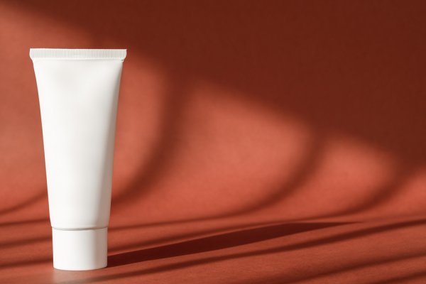 Tampil Cantik dan Sehat: 15 Rekomendasi Milk Cleanser Terbaik untuk Kulit Sensitif Anda! (2023)