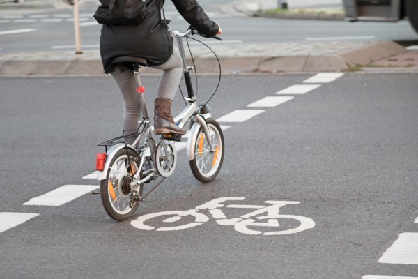 Bersepeda Makin Nyaman dengan 10 Rekomendasi Sepeda Lipat Harga Rp 4 Jutaan Berkualitas Ini (2023)