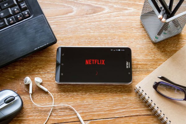 8 Must Watch Shows on Netflix in 2019 and Tips & Tricks to Make the Most of Your Netflix Experience