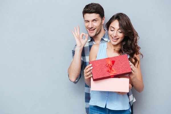 Top 10 món quà Valentine vui và dễ thương nhất cho người yêu (năm 2021)	