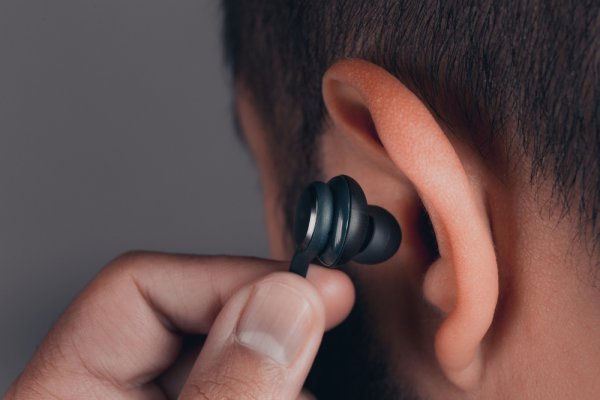 Along with their Sound, Bass & Other Technical Qualities, Comfort is Something You Should Never Miss Out on in Any Pair of Premium Earphones: Best Ergonomic Earphones You Can Buy in India (2021)