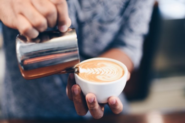 5 Tipe Penikmat Seni Kopi dan 6 Macam Kopi Latte Nikmat yang Wajib Dicoba Para Coffee Addict