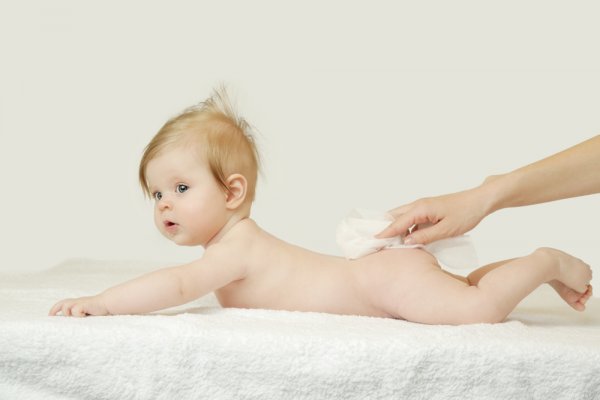 15 Rekomendasi Baby Wipes yang Aman untuk Bayi! (2023)