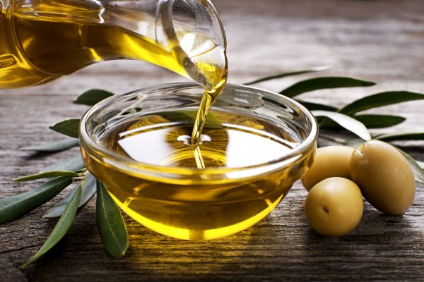 Bring the Goodness of Olive Oil into Your Daily Life. Everything You Need to Know about Olive Oil and the Best Olive Oil Brands in India (2020)