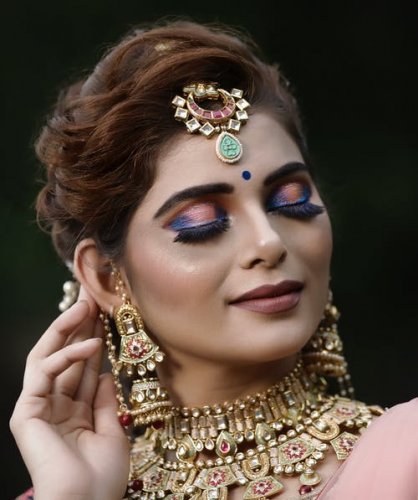 Costume And Makeup in Kathak Dress