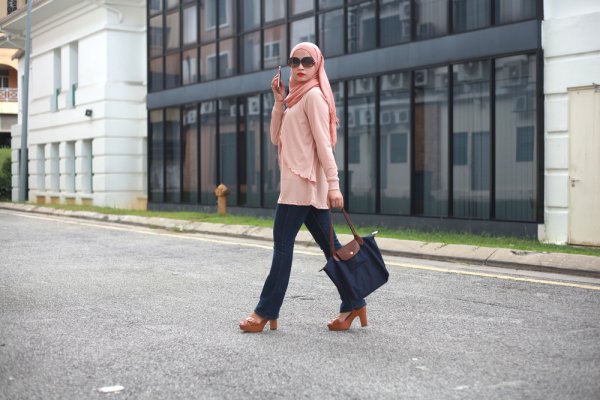 Muslimah Bisa Nyaman Beraktivitas dengan 10 Rekomendasi Celana Wanita Berikut! (2023)