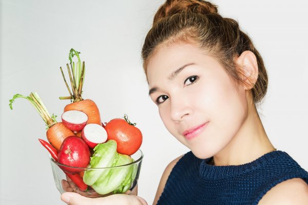 You Need to Keep Your Diet Healthy if You're on a Skincare Routine: 10 Foods for Clear Skin You Must Eat (2020)
