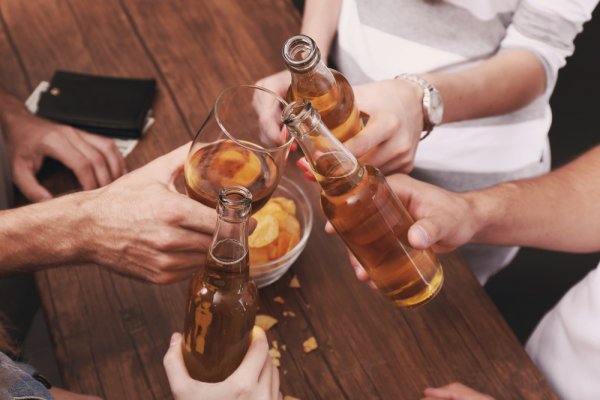 Hati-Hati! Ini 10 Rekomendasi Minuman yang Ternyata Tidak Baik Untuk Kesehatan (2023) 