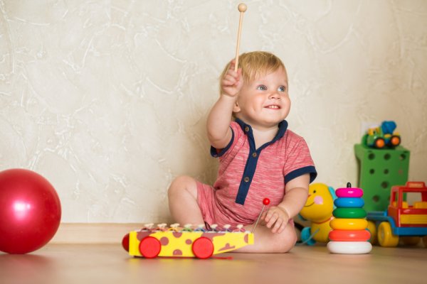 Remember the Day Your Baby Was Born? He's Already a Year Old Now! Shower Him with These 11 Unique Gifts for a 1 Year Old Boy on His Birthday (2019)