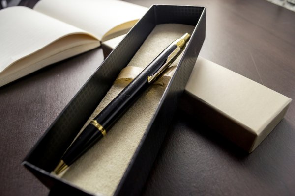 A Gift which You can Use for Almost Any Occasion: 10 Pens as Gifts which are Sure to Leave a Lasting Impression on the Receiver (2020)