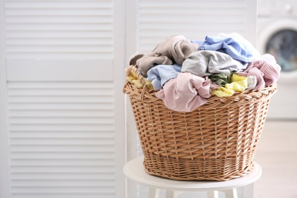 10 Rekomendasi Keranjang Baju yang Bikin Cucian Tetap Rapi, Anti Berantakan! (2023)
