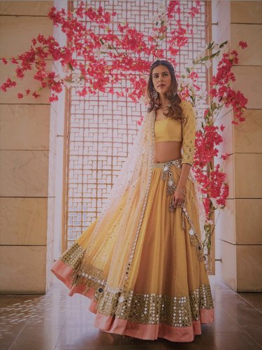 2019 Is All About Fusion And Being Bold! Check Our Lehenga And Top Designs That Are Going to Make You Swoon. 