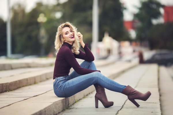 10 Rekomendasi Model Celana Jeans Wanita untuk Anda Tampil Gaya dan Trendi