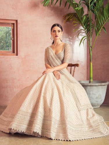 Top Lehengas with Price for Slaying a Glamorous Look without Going Overboard(2020).