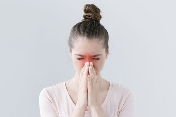 Tìm hiểu nguyên nhân tại sao bị nghẹt mũi và cách điều trị nghẹt mũi đơn giản mà hiệu quả tại nhà