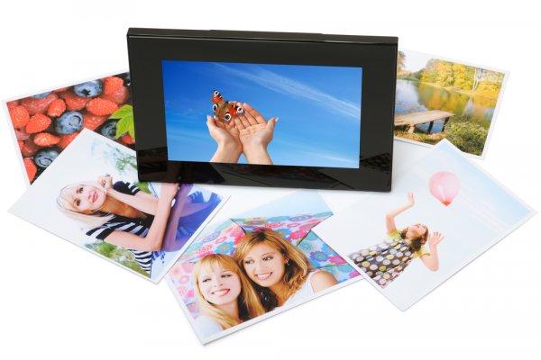 For Magnificent Photo Display and Home Décor, These are the Best Digital Photo Frames to Liven Up and Beautify Your Living Space in 2021.