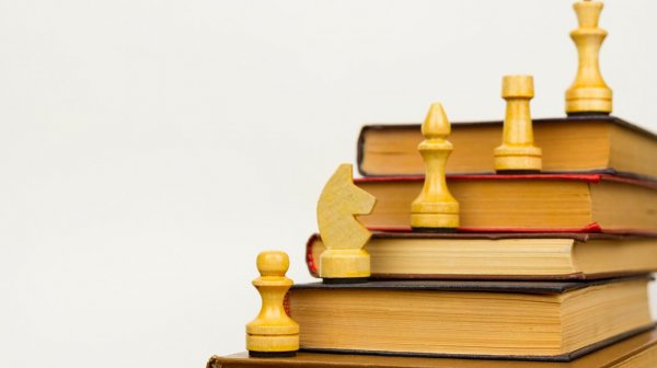 Do You Have Anyone in Your Life Who Loves Chess and You Want to Nurture His Interest in the Game(2022)? Top Chess Books Every Chess Player Should Read
