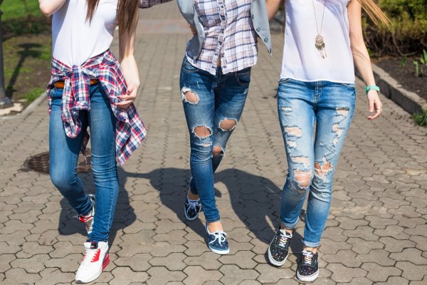 5+ Pilihan Celana Jeans Wanita Branded Dan Tips Merawat Jeans Untuk Kamu Yang Suka Bergaya (2023)