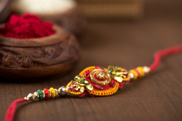 Make a Rakhi for Your Brother this Raksha Bandhan: 9 Simple Handmade Rakhi Ideas You Will Love to Give Your Brother