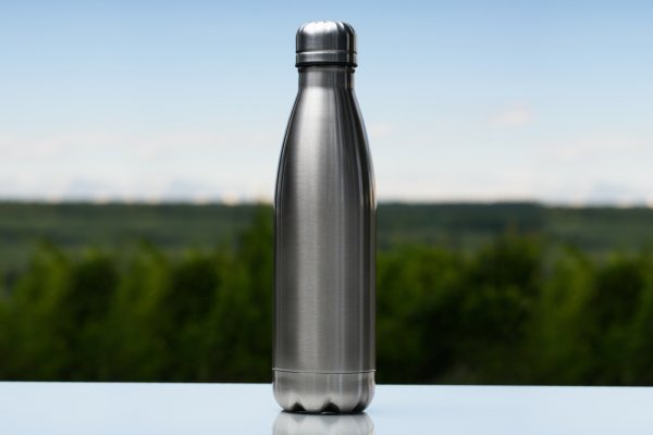 Looking for a Companion to Quench Your Thirst After that Grasping Workout or Through Your Daily Commutes? Here are 13 Best Water Bottles in India You Can Order Online (2020)