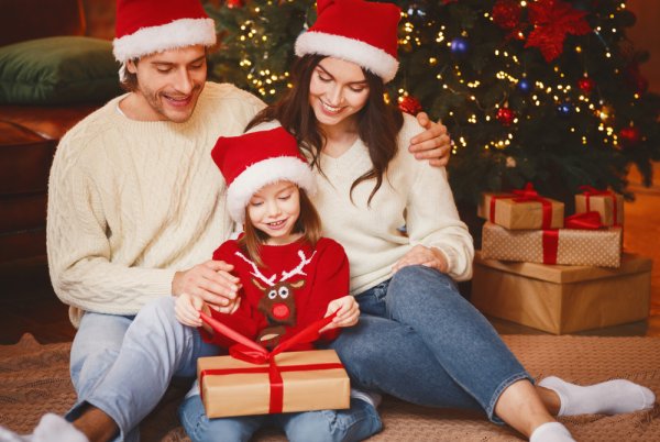10 gợi ý mua quà Giáng Sinh thiết thực cho con (năm 2020)