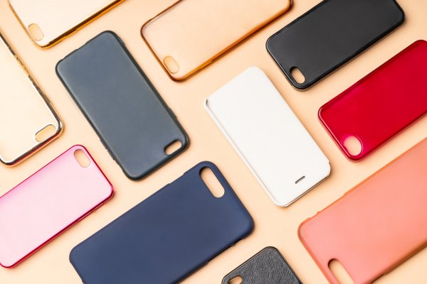 15 Rekomendasi Case iPhone sebagai Pelindung dari Benturan dan Tampilan yang Estetik (2023)