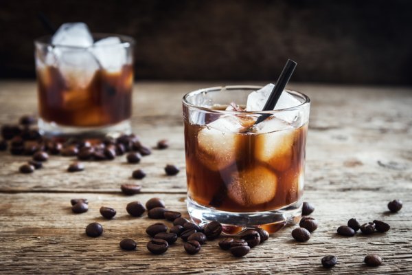 From Cocktails to Desserts(2020): Here is Everything You Need to Know about Kahlua and 8 Recipes for Interesting Kahlua Mix Drinks