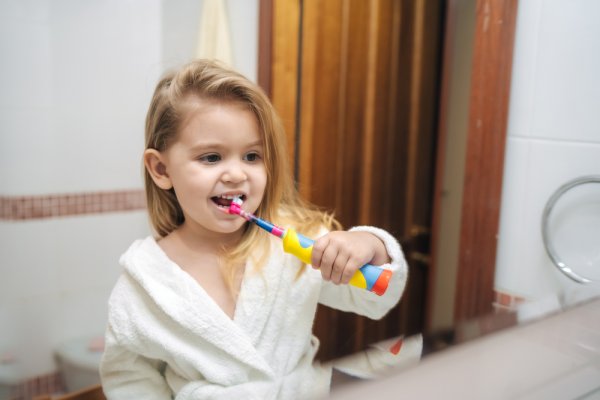 Gợi ý 10 bàn chải đánh răng điện cho bé giúp bảo vệ răng miệng an toàn (năm 2022)