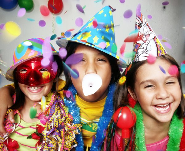 Be a Lovable Host to Your Young Guests with the 10 Best Party Favour Gift Ideas for 8 Year Olds and Cool Party Planning Tips (2019)