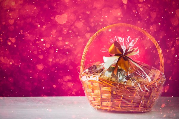Still, Wondering What to Buy for Your Little Ones for This Eid? Here Are the 20 Best Eid Gift Baskets with Assorted Gift Combos to Surprise Your Kids on This Eid (2020)