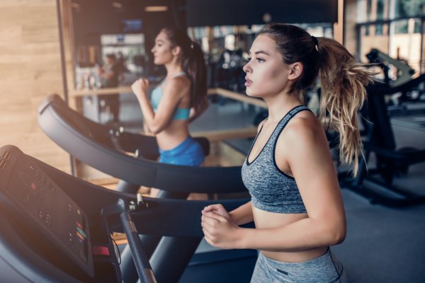10 Rekomendasi Alat Olahraga Lari di Rumah untuk Anda yang Sibuk (2019)