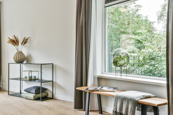 Sempurnakan Interior Rumah dengan 10 Rekomendasi Model Tirai Jendela Rumah Minimalis yang Keren (2023)