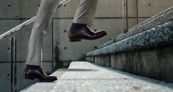Ingin Terlihat Stylish di Kantor? Ini 15 Rekomendasi Sepatu Kerja Pria Terbaik dan Kekinian, Ada Merek Lokal! (2023)