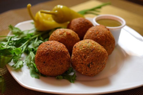 Ingin Menyantap Menu yang Beda? 10 Rekomendasi Snack Arab Ini Bisa Jadi Pilihan, Lho!