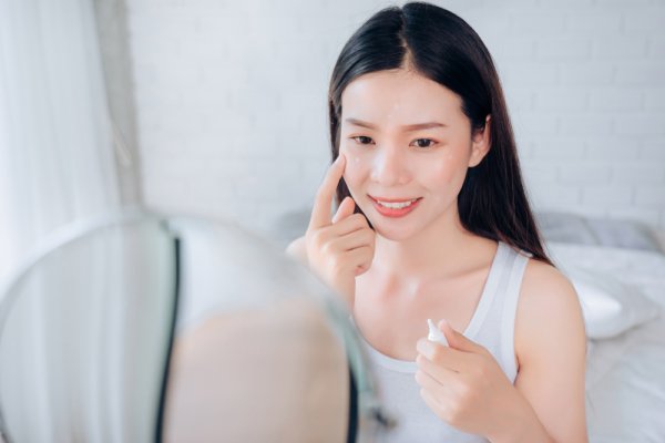 15 Rekomendasi Peeling Gel Terbaik untuk Exfoliasi Wajah	